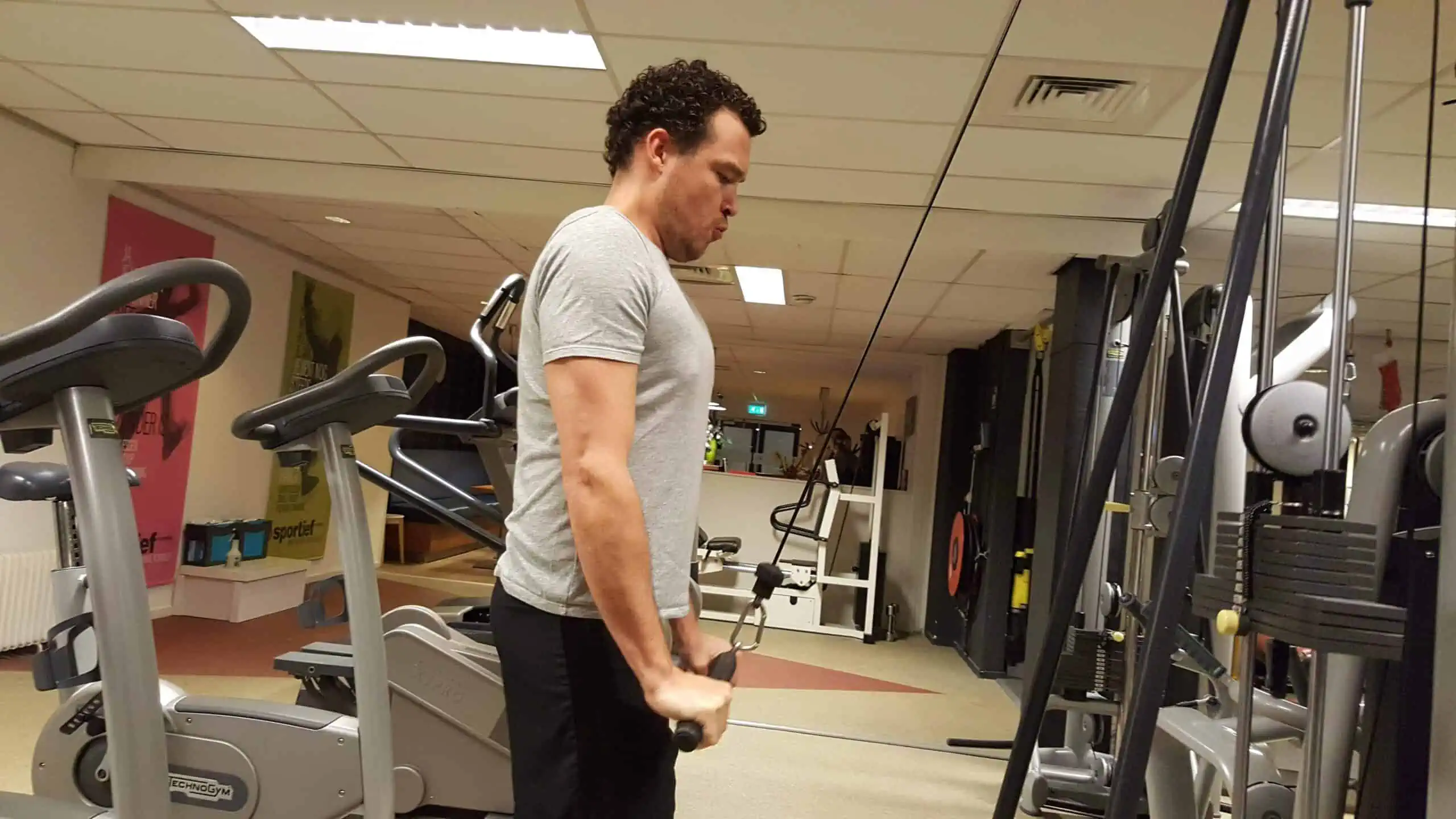 De tip van Zareh, die nu net zo zwaar is als toen hij 18 was - Joeri Zwart