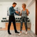 Personal trainer met klant